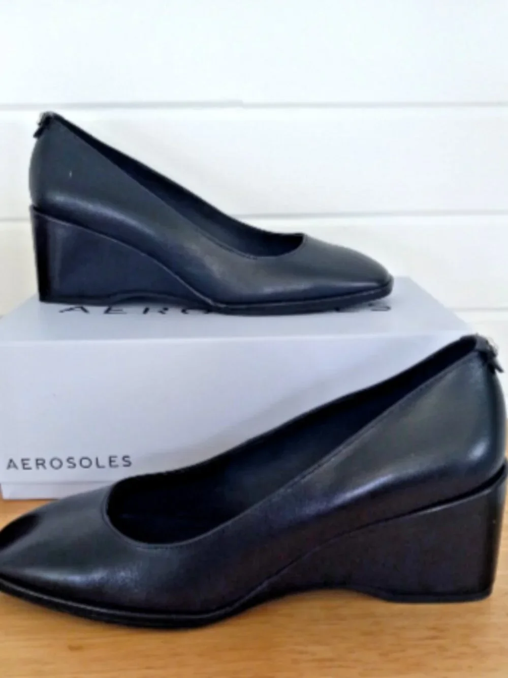 AEROSOLES aurora women
